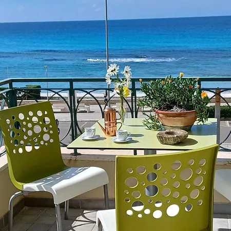 Apartamento La Terrazza Sul Mare Di *